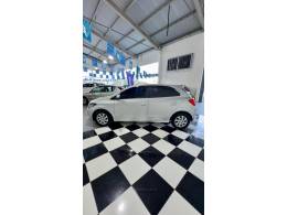 CHEVROLET - ONIX - 2018/2019 - Prata - R$ 53.900,00