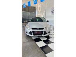 FORD - FOCUS - 2014/2015 - Prata - R$ 59.900,00