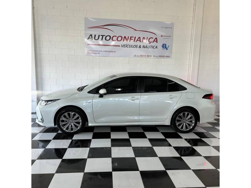 TOYOTA - COROLLA - 2021/2021 - Branca - R$ 134.500,00