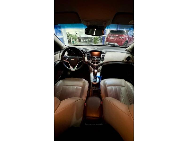 CHEVROLET - CRUZE - 2014/2014 - Prata - R$ 69.960,00