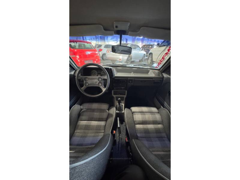 VOLKSWAGEN - GOL - 1993/1993 - Cinza - R$ 47.900,00