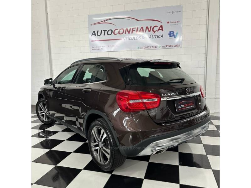 MERCEDES-BENZ - GLA 200 - 2017/2017 - Marrom - R$ 124.900,00