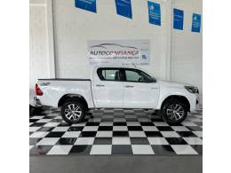 TOYOTA - HILUX - 2018/2018 - Branca - R$ 199.900,00