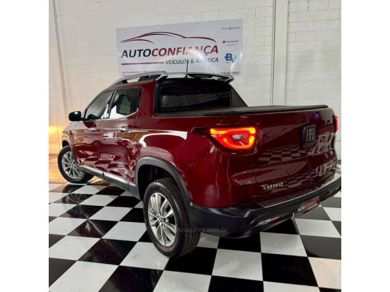 FIAT - TORO - 2018/2019 - Vermelha - R$ 110.900,00