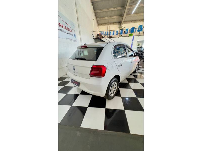 VOLKSWAGEN - GOL - 2021/2021 - Branca - R$ 52.900,00