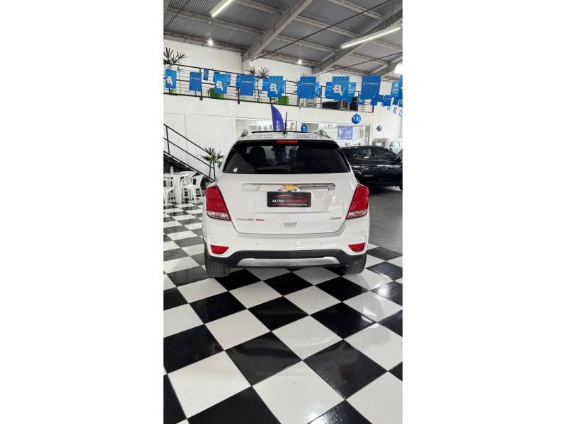 CHEVROLET - TRACKER - 2018/2018 - Branca - R$ 95.900,00