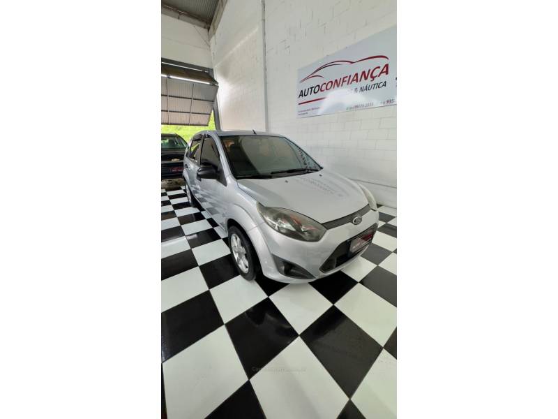 FORD - FIESTA - 2012/2012 - Prata - R$ 34.900,00