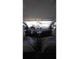 VOLKSWAGEN - VOYAGE - 2014/2014 - Prata - R$ 43.900,00