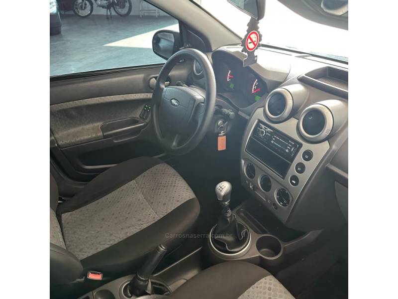 FORD - FIESTA - 2014/2014 - Preta - R$ 39.900,00