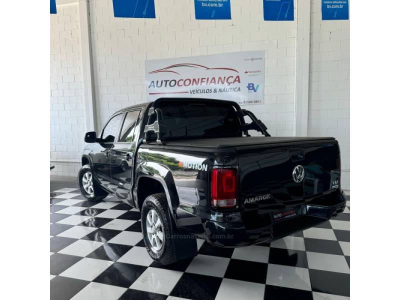 VOLKSWAGEN - AMAROK - 2014/2015 - Preta - R$ 95.900,00