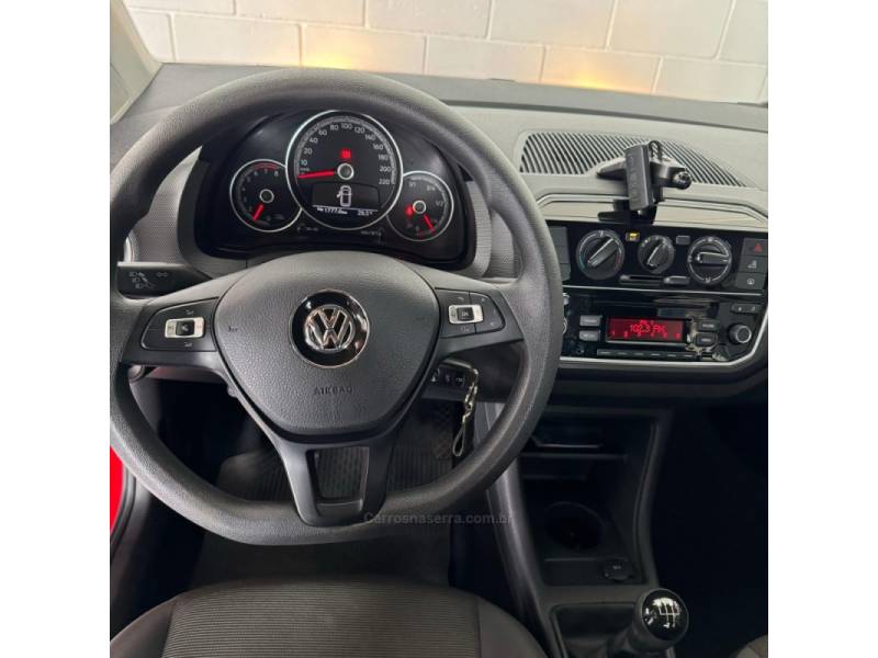 VOLKSWAGEN - UP - 2019/2020 - Vermelha - R$ 60.900,00