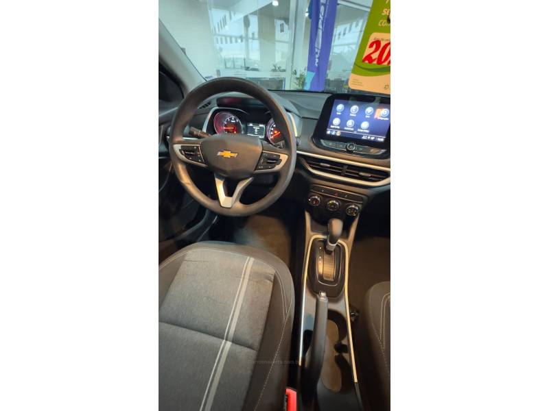 CHEVROLET - TRACKER - 2022/2022 - Preta - R$ 99.201,00