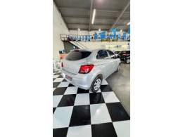 CHEVROLET - ONIX - 2018/2019 - Prata - R$ 53.900,00