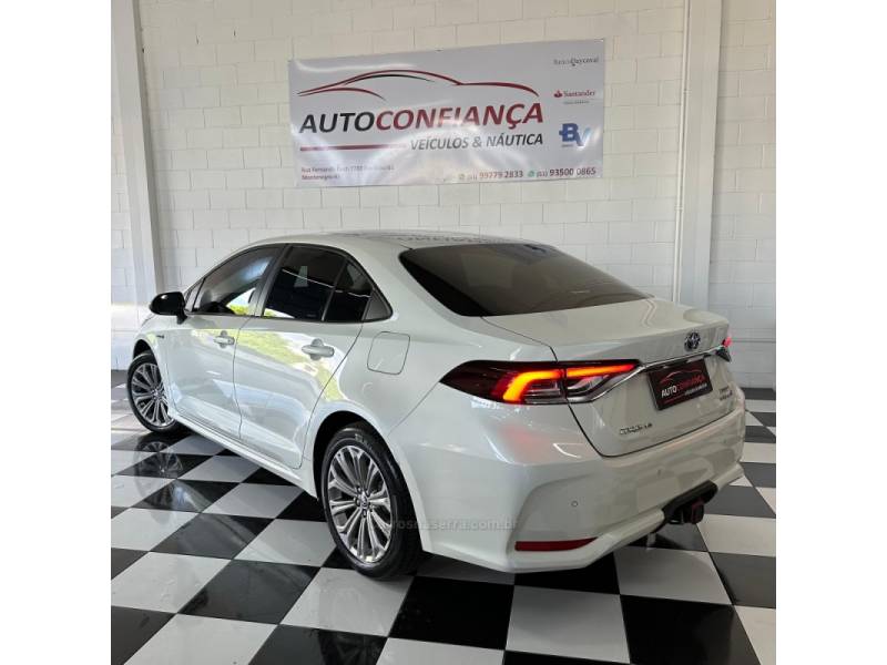 TOYOTA - COROLLA - 2021/2021 - Branca - R$ 134.500,00