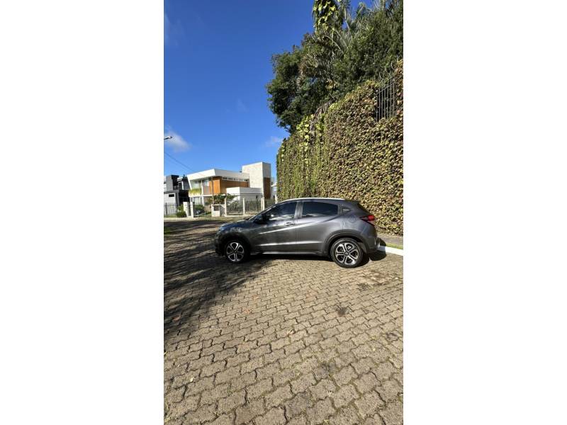 HONDA - HR-V - 2018/2018 - Cinza - R$ 102.900,00