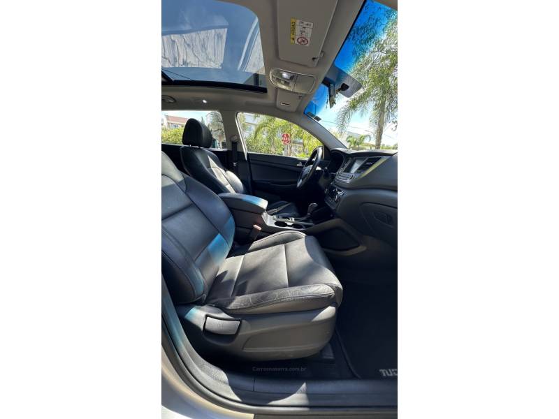 HYUNDAI - TUCSON - 2020/2020 - Prata - R$ 114.900,00