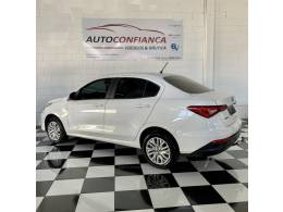 FIAT - CRONOS - 2022/2022 - Branca - R$ 69.900,00