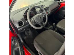 VOLKSWAGEN - UP - 2019/2020 - Vermelha - R$ 60.900,00