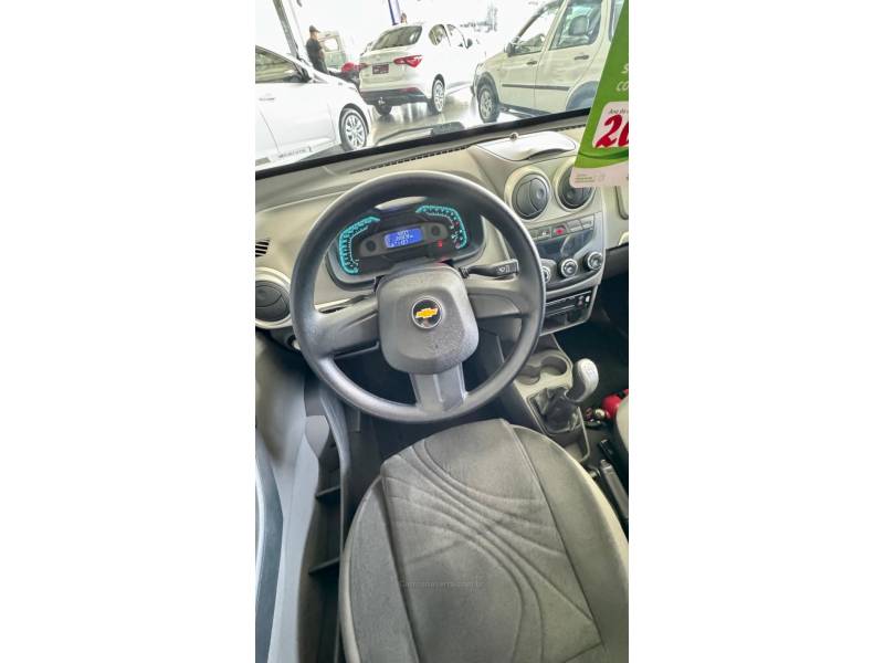 CHEVROLET - AGILE - 2011/2011 - Prata - R$ 32.900,00
