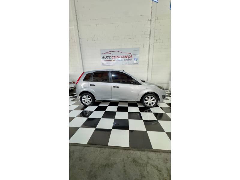 FORD - FIESTA - 2012/2012 - Prata - R$ 34.900,00
