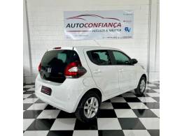 FIAT - MOBI - 2017/2018 - Branca - R$ 44.900,00