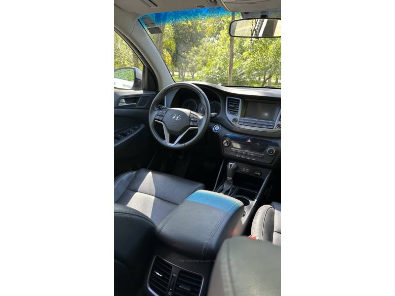 HYUNDAI - TUCSON - 2020/2020 - Prata - R$ 114.900,00