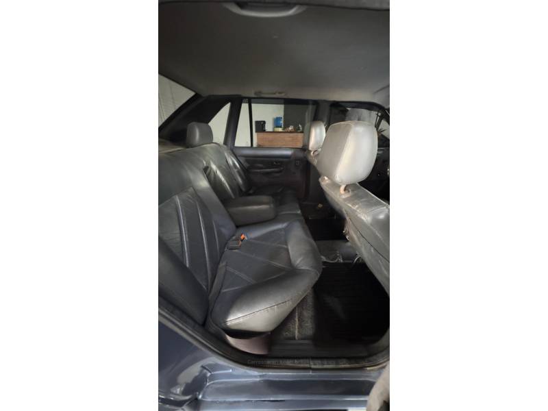 VOLKSWAGEN - SANTANA - 1997/1997 - Azul - R$ 24.900,00