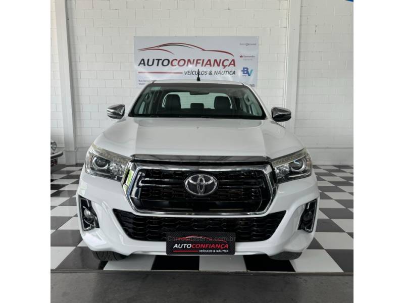 TOYOTA - HILUX - 2018/2018 - Branca - R$ 199.900,00