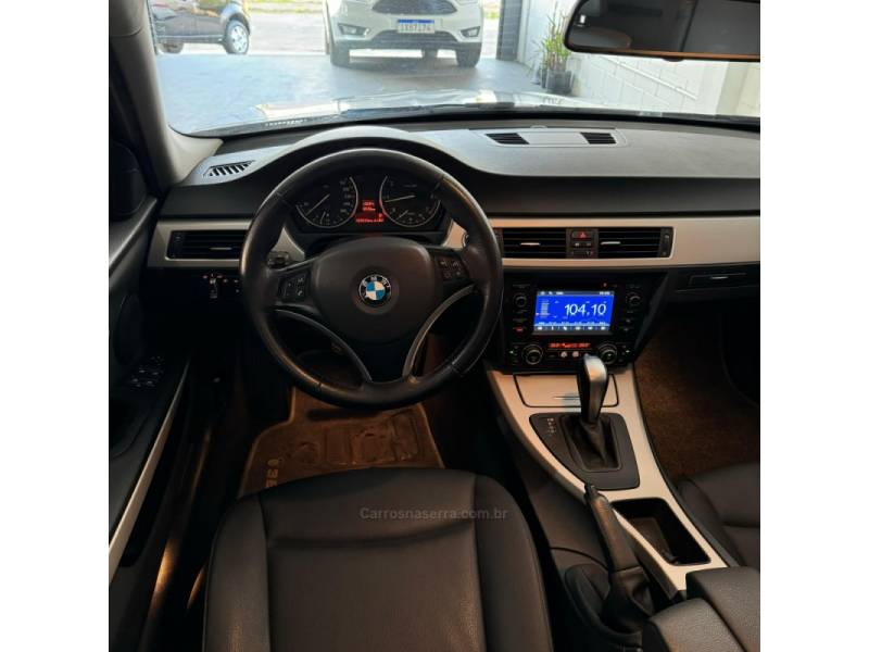 BMW - 320I - 2010/2010 - Prata - R$ 65.900,00