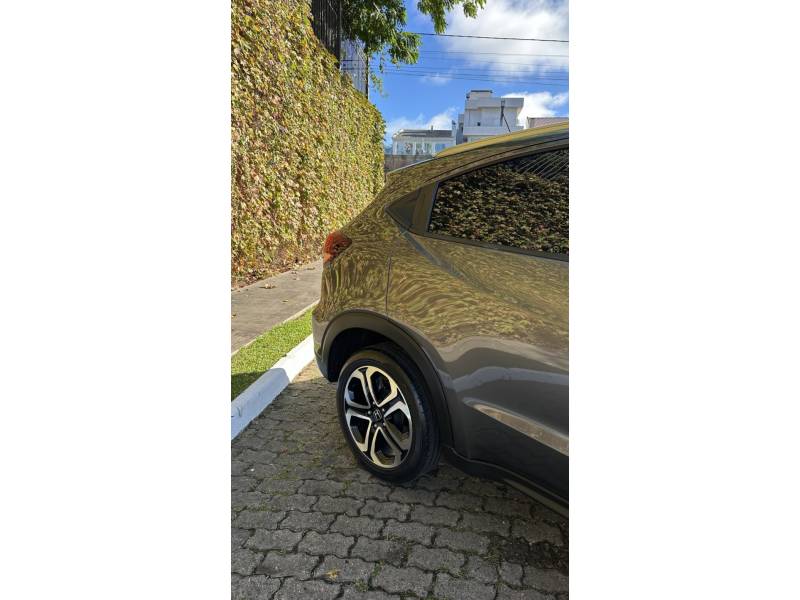 HONDA - HR-V - 2018/2018 - Cinza - R$ 102.900,00