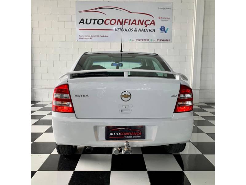 CHEVROLET - ASTRA - 2009/2010 - Branca - R$ 41.900,00