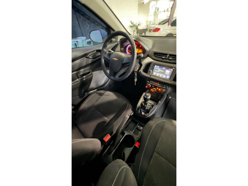 CHEVROLET - ONIX - 2018/2019 - Prata - R$ 53.900,00