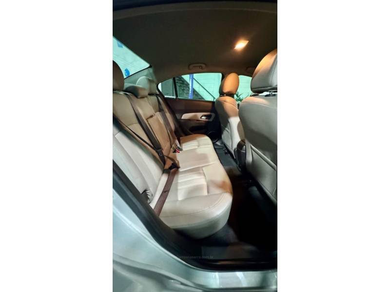 CHEVROLET - CRUZE - 2014/2014 - Prata - R$ 69.960,00