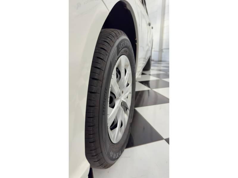 VOLKSWAGEN - GOL - 2021/2021 - Branca - R$ 52.900,00