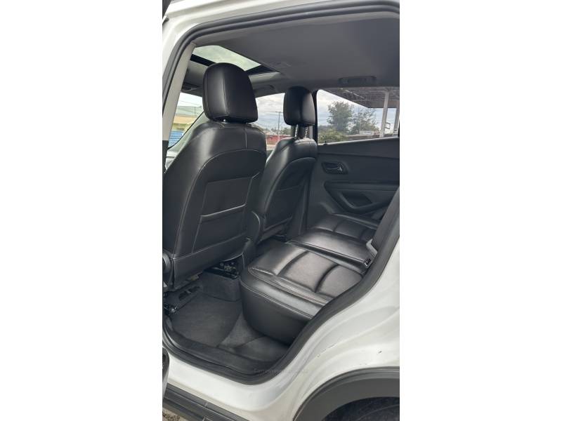 CHEVROLET - TRACKER - 2018/2018 - Branca - R$ 95.900,00