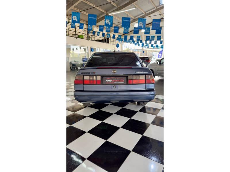 VOLKSWAGEN - SANTANA - 1997/1997 - Azul - R$ 24.900,00