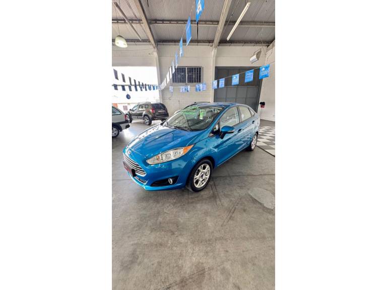 FORD - FIESTA - 2015/2015 - Azul - R$ 49.900,00