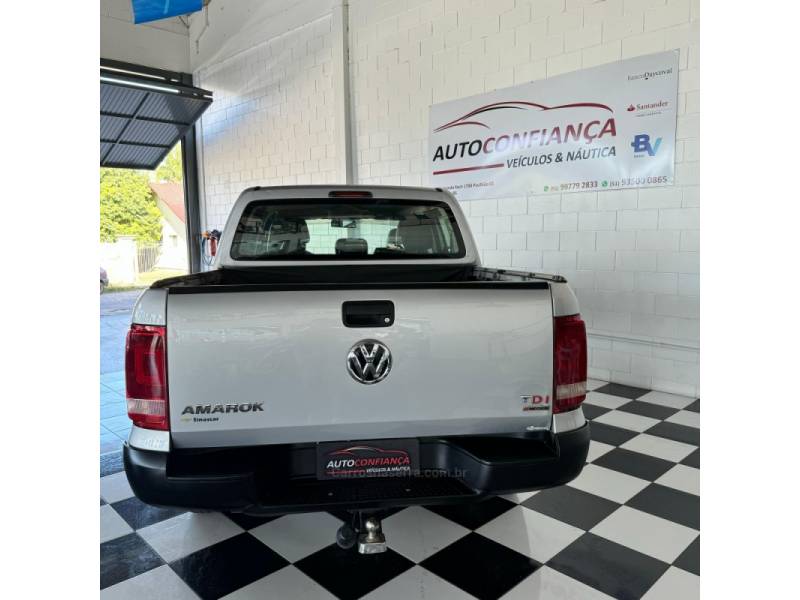 VOLKSWAGEN - AMAROK - 2017/2017 - Prata - R$ 114.900,00