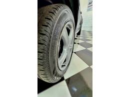 RENAULT - DUSTER - 2013/2014 - Verde - R$ 51.000,00