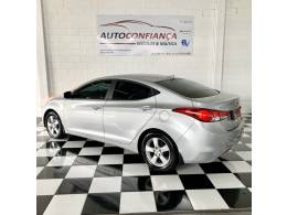 HYUNDAI - ELANTRA - 2013/2014 - Prata - R$ 69.900,00