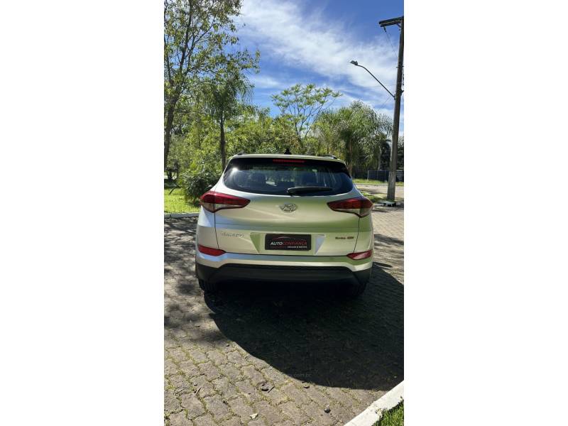 HYUNDAI - TUCSON - 2020/2020 - Prata - R$ 114.900,00