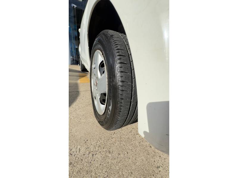 FIAT - MOBI - 2018/2019 - Branca - R$ 34.900,00