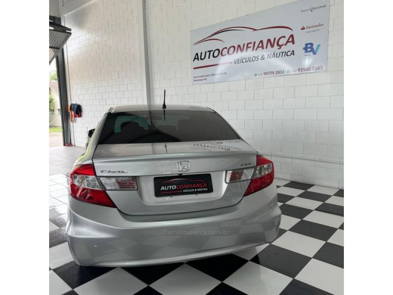 HONDA - CIVIC - 2014/2014 - Prata - R$ 77.900,00