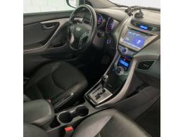 HYUNDAI - ELANTRA - 2013/2014 - Prata - R$ 69.900,00