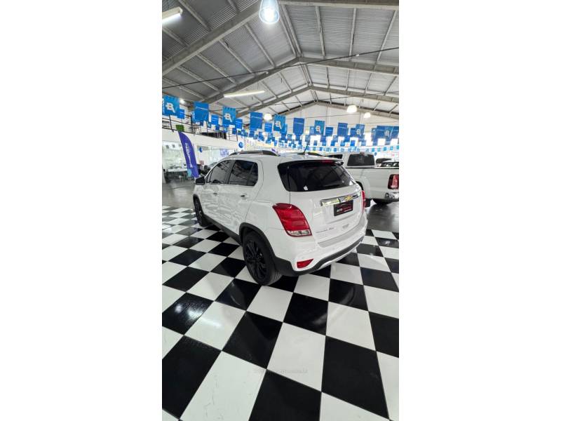 CHEVROLET - TRACKER - 2018/2018 - Branca - R$ 95.900,00