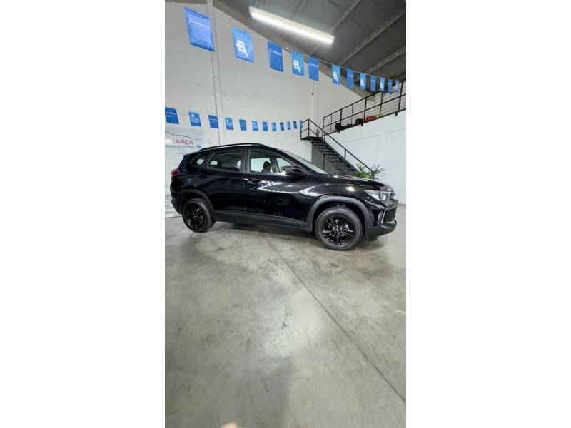 CHEVROLET - TRACKER - 2022/2022 - Preta - R$ 99.201,00
