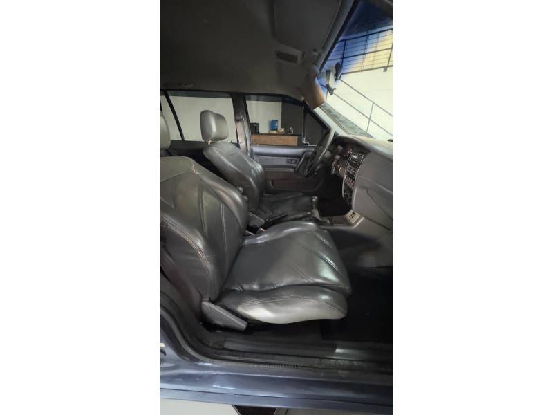 VOLKSWAGEN - SANTANA - 1997/1997 - Azul - R$ 24.900,00