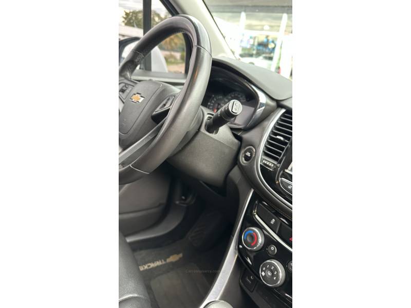 CHEVROLET - TRACKER - 2018/2018 - Branca - R$ 95.900,00