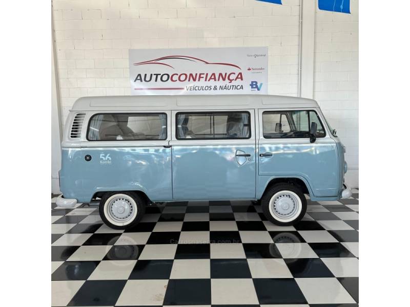 VOLKSWAGEN - KOMBI - 2013/2014 - Azul - R$ 264.900,00