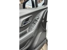 CHEVROLET - TRACKER - 2018/2018 - Branca - R$ 95.900,00